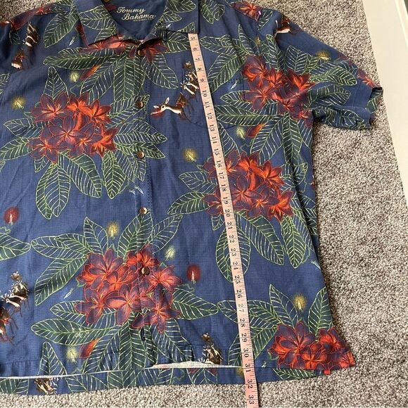 Tommy Bahama Christmas short sleeve Hawaiian shirt with reindeer and poinsettia - Picture 12 of 13